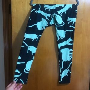 Cat Lularoe leggings